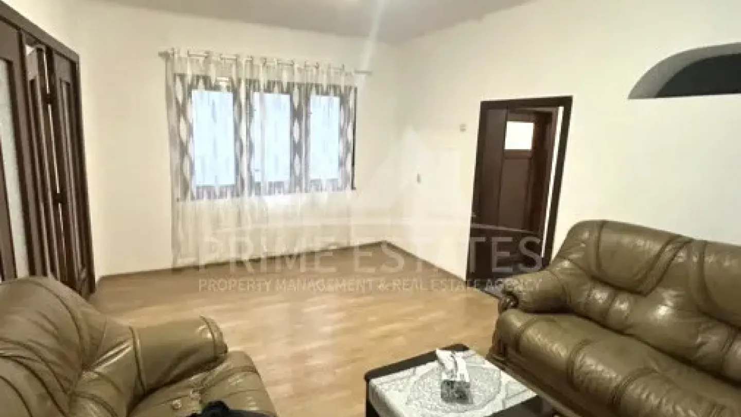 Spacious Bucharest Apartment with Courtyard - 3 Bedrooms, Fully Furnished - Image 5