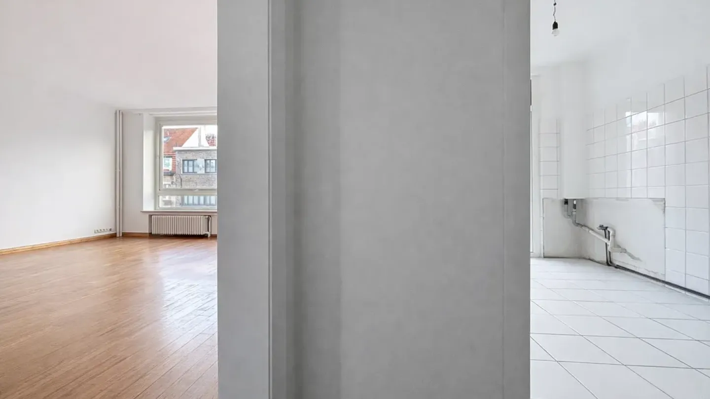 Bright 2-Bed Brussels Apartment with Terrace - Avenue de l'Amarante - Image 4