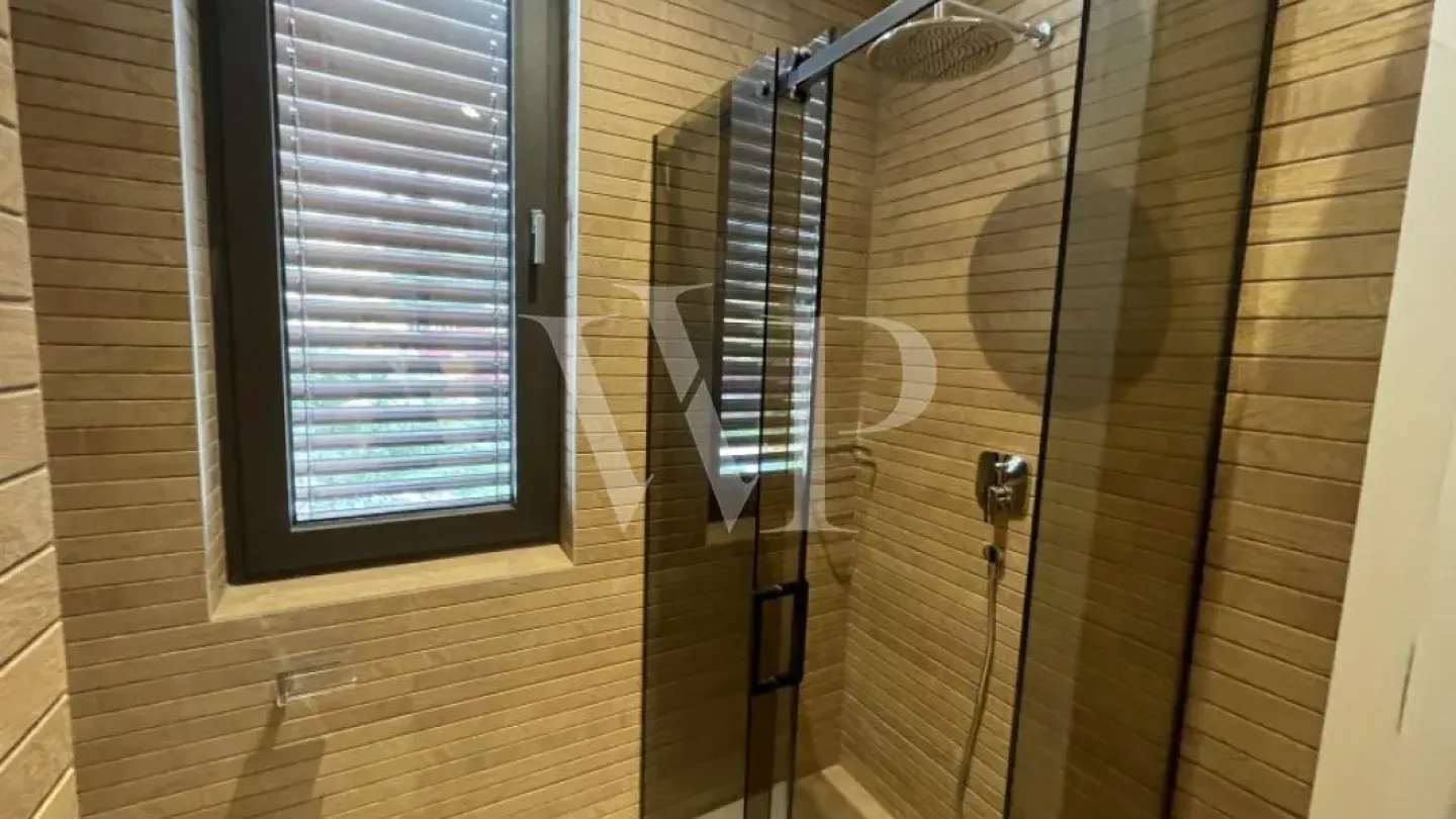 Spacious 5-Bedroom House with Amenities in Belgrade's Best Location - Image 2