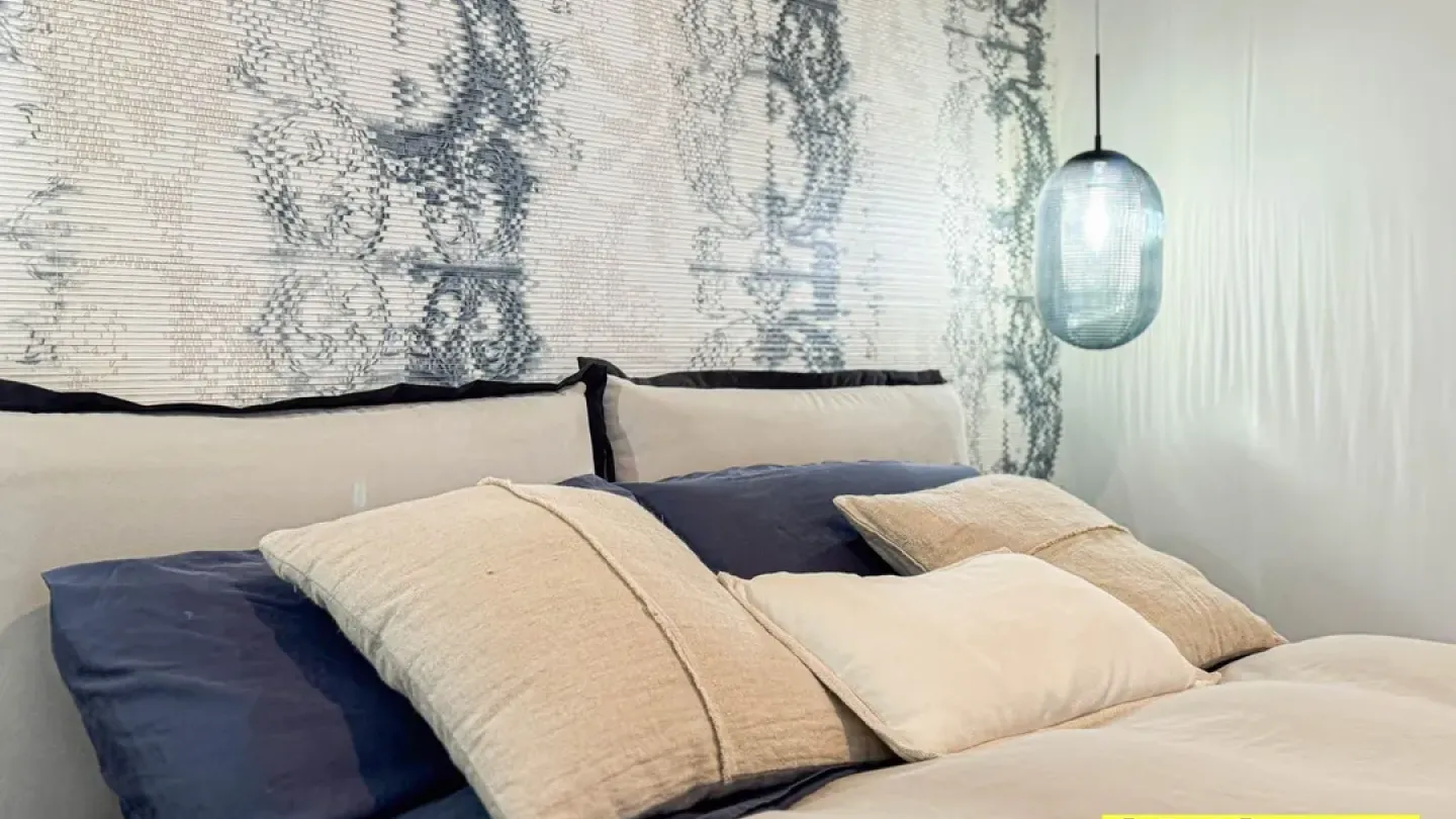 Stylish 3-Bedroom Apartment with Garage & Storage in Almería - Image 4