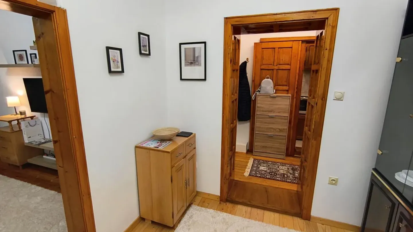 Stylish 2-Bedroom Apartment in Belgrade's Dorćol District - Rent Now - Image 1