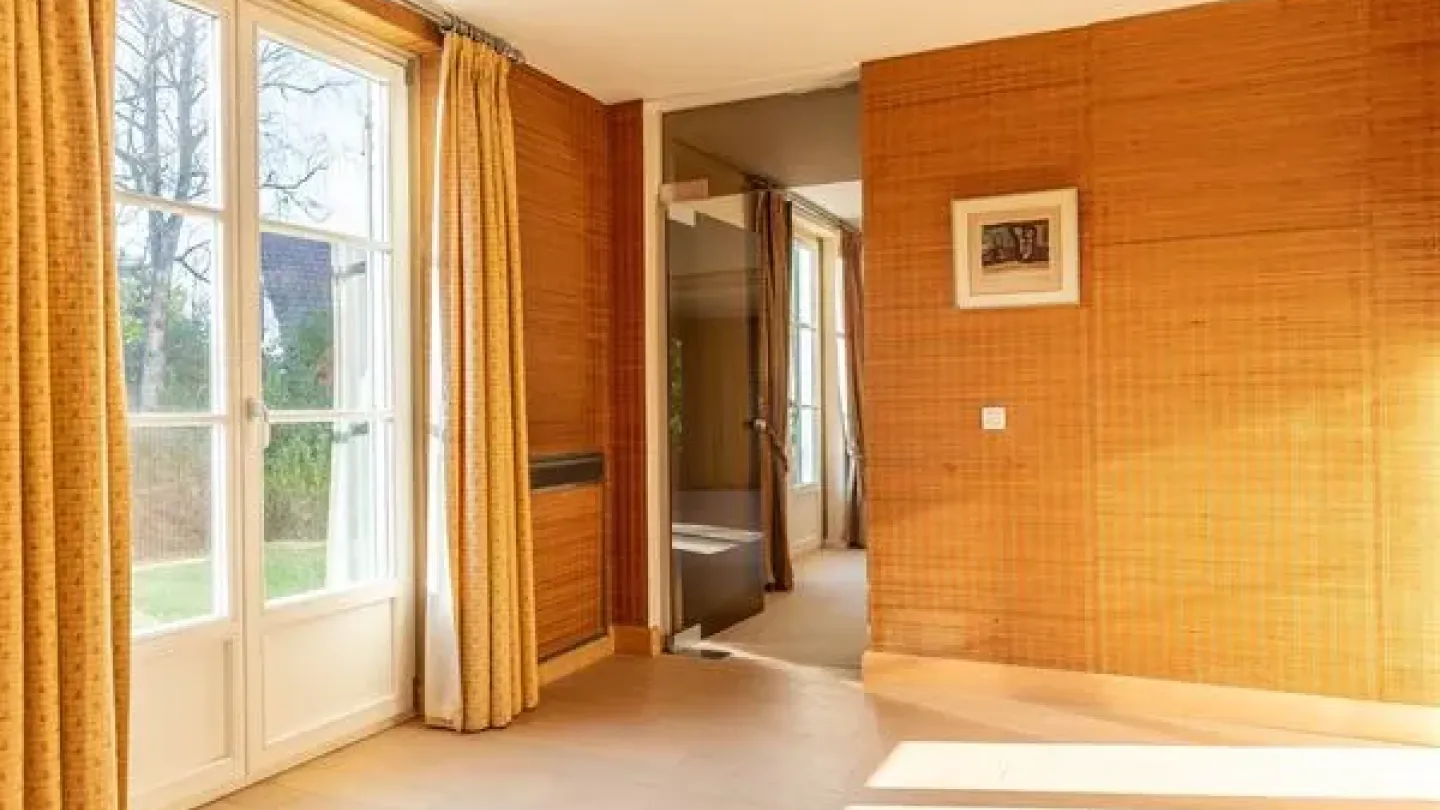 Renovate This Architect-Designed Villa with Stunning Garden in Ukkel - Image 1