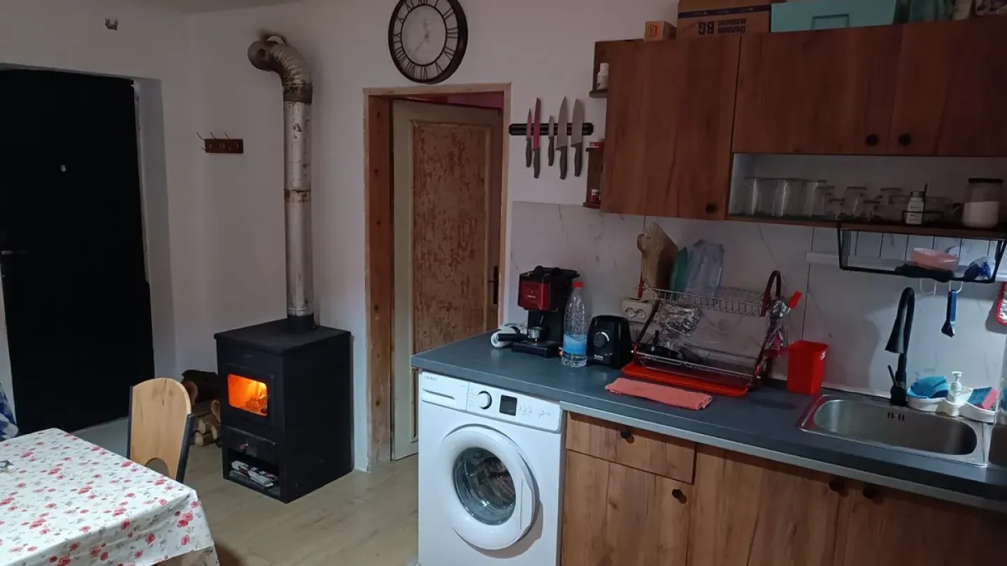 Panoramic Villa with Garage – Stunning Sofia Views - Image 5