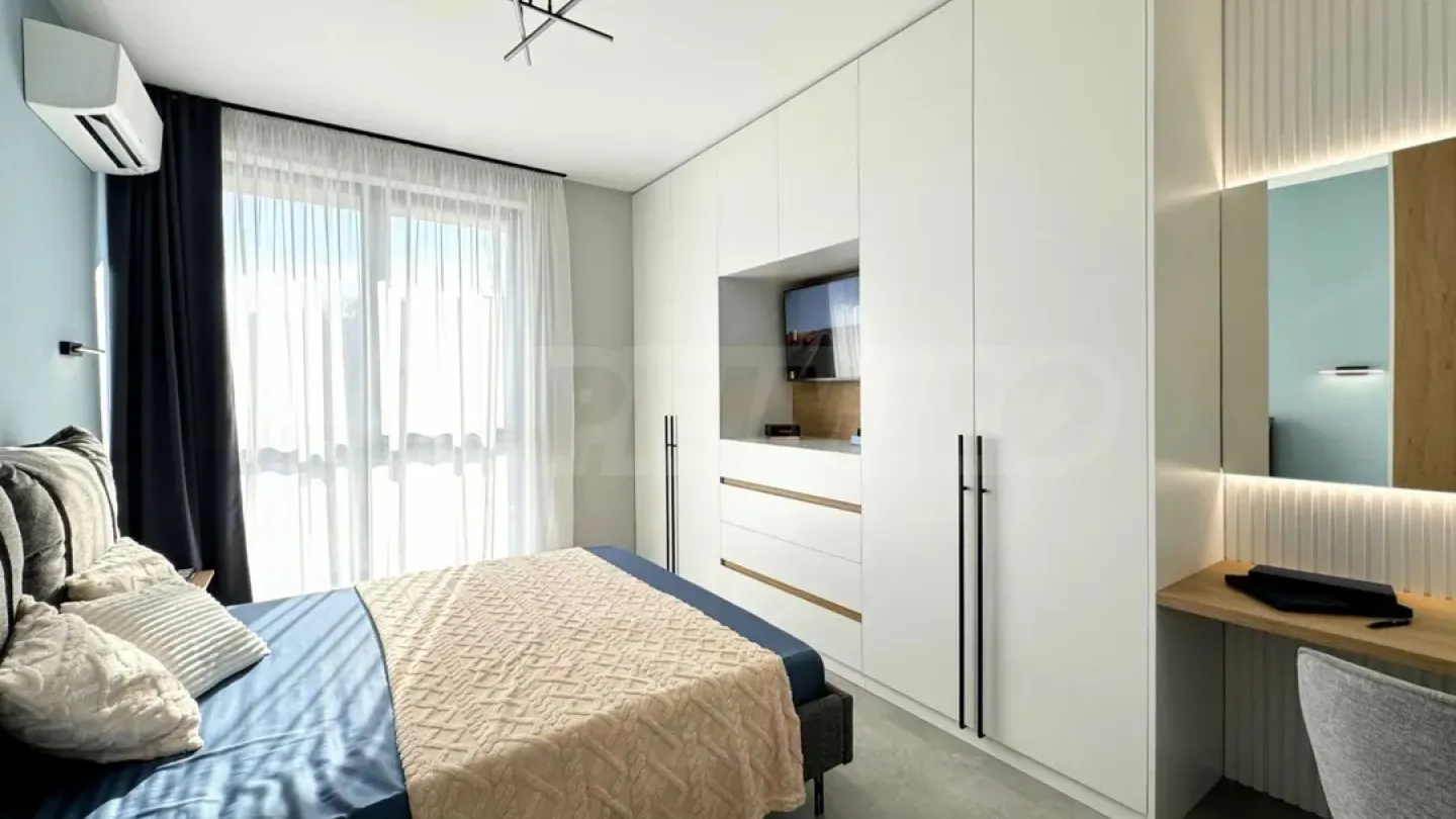 Spacious, Fully Furnished Apartment in Plovdiv's Best Complex - Image 4