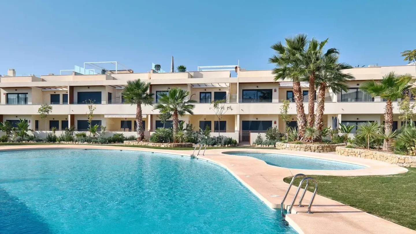 Torrevieja Beach House - 2 Bed, Unfurnished - Image 3