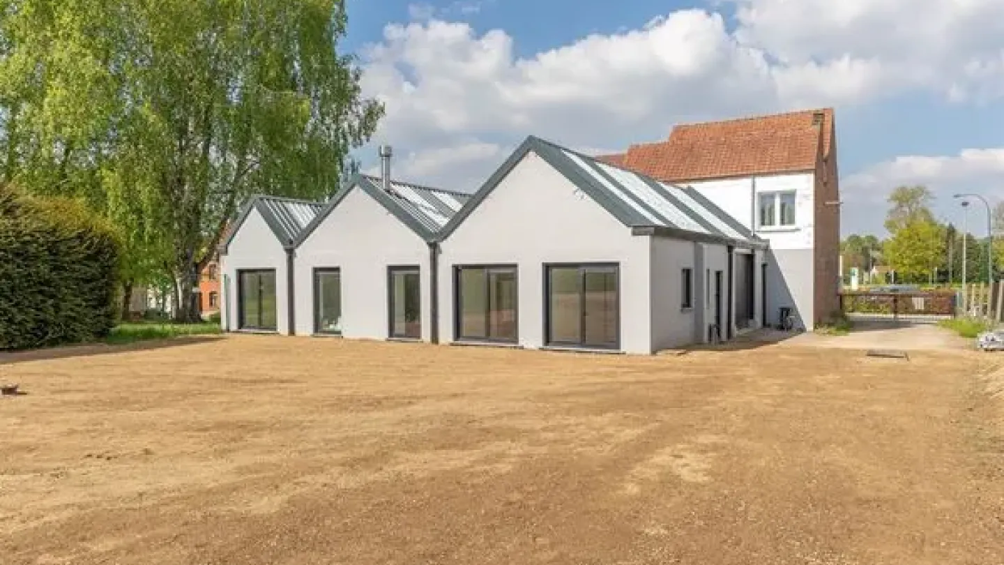 Stunning South-Facing Loft House with Garden in Sint-Genesius-Rode - Image 4