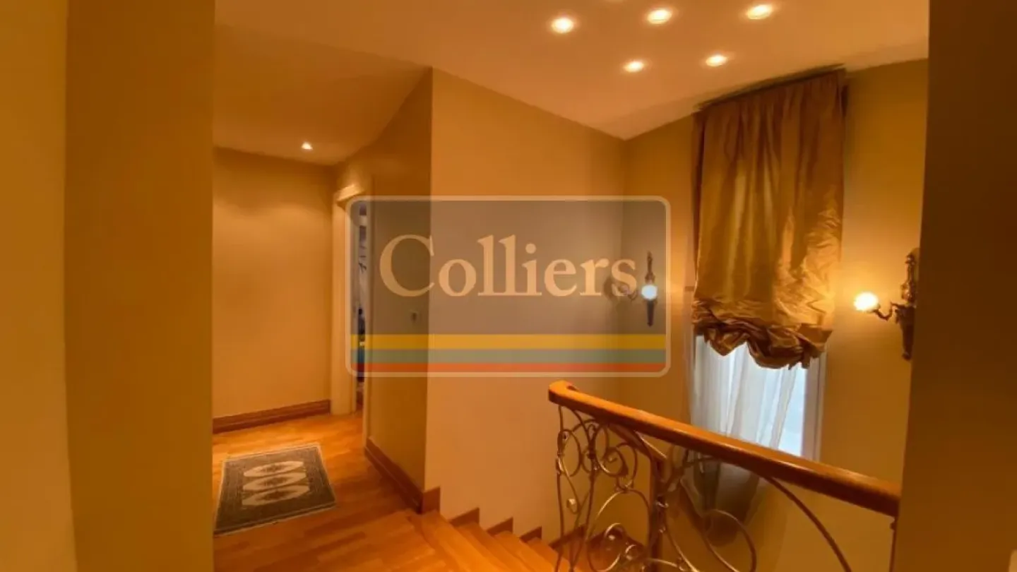 Luxury Two-Level Penthouse Apartment in Belgrade's Dorćol District - Image 5