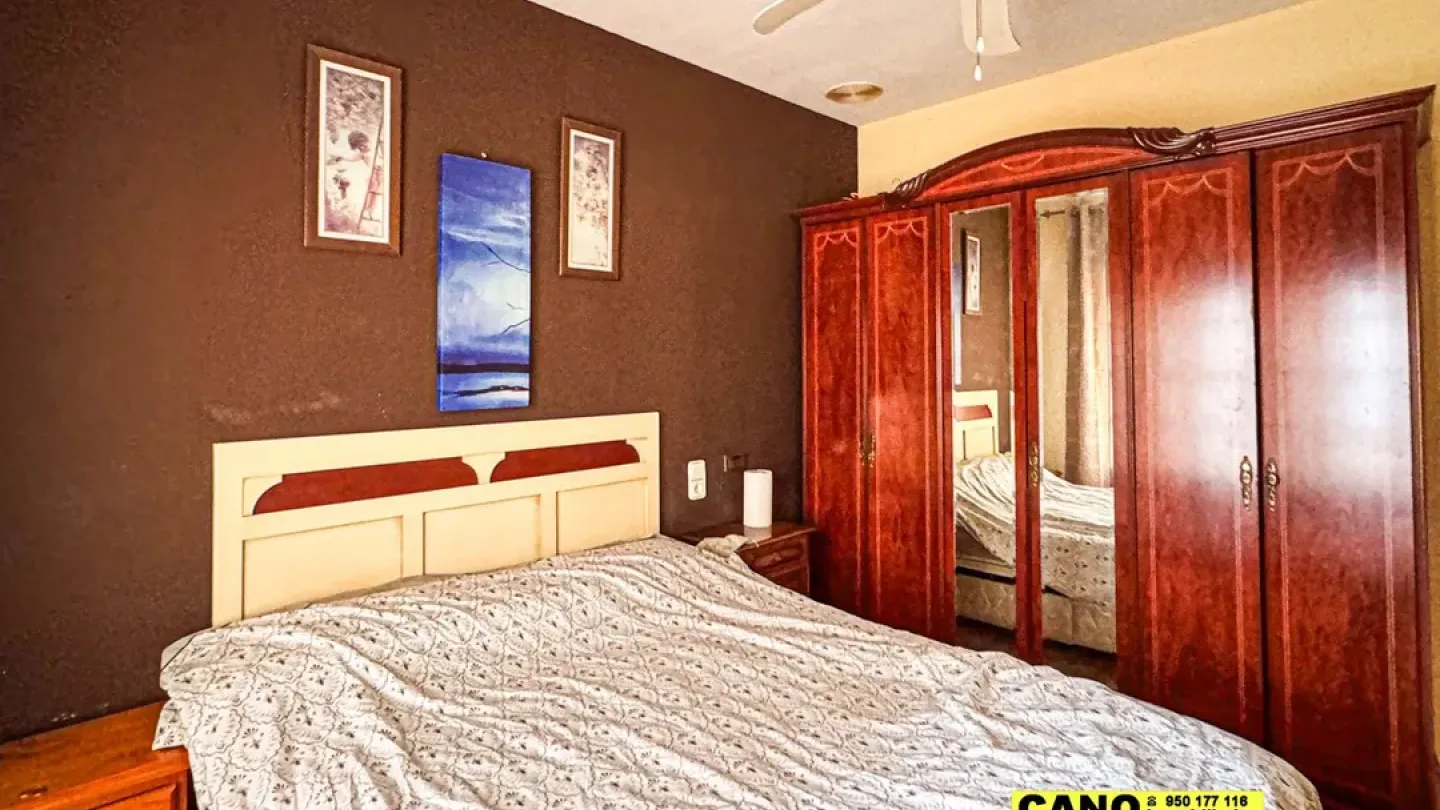 Spacious 4-Bedroom Dúplex Apartment in Prime Aguadulce Location - Image 1