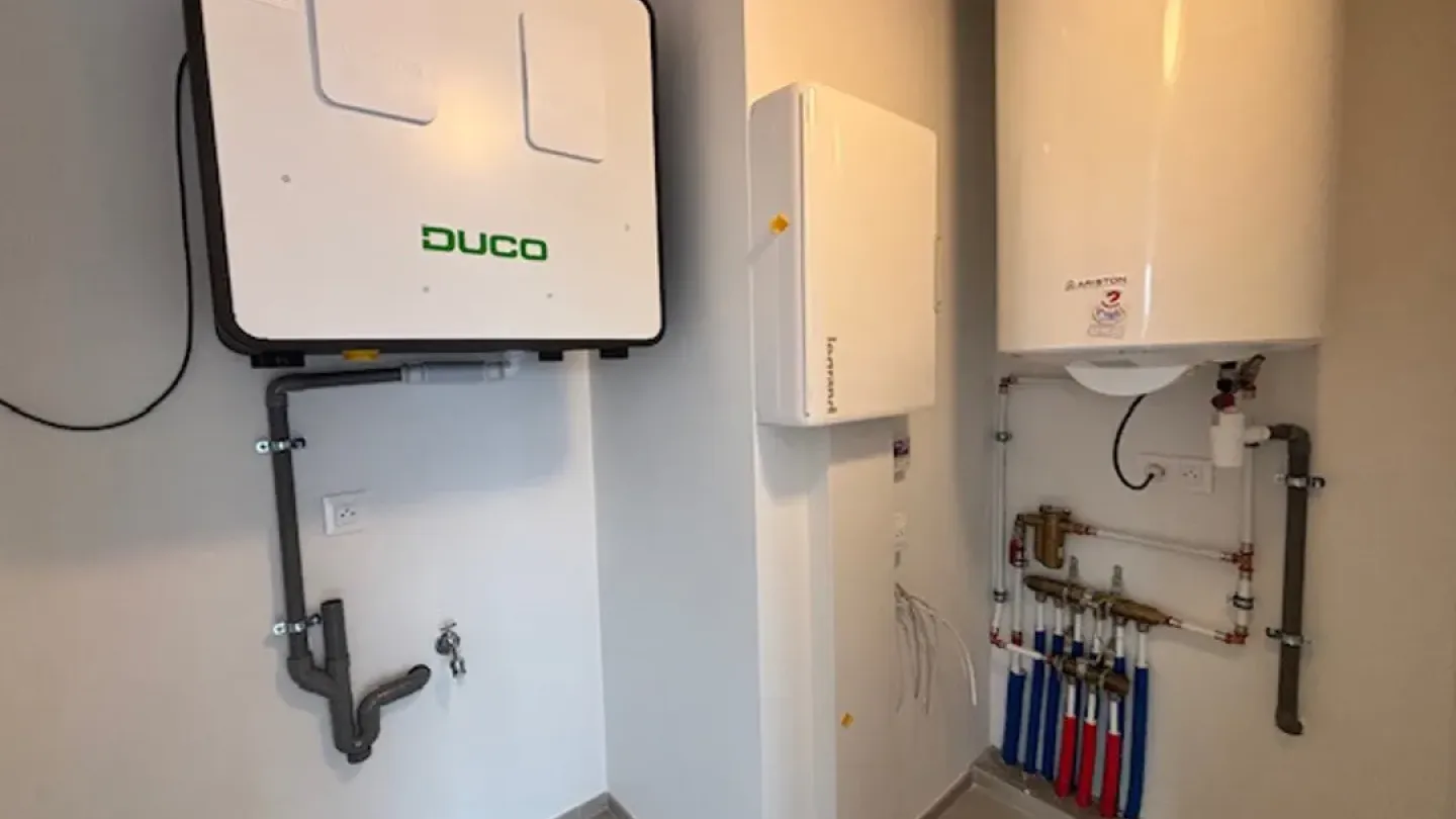 Bright 2-Bedroom Apartment with Terrace in Mons - Unfurnished Rental - Image 4