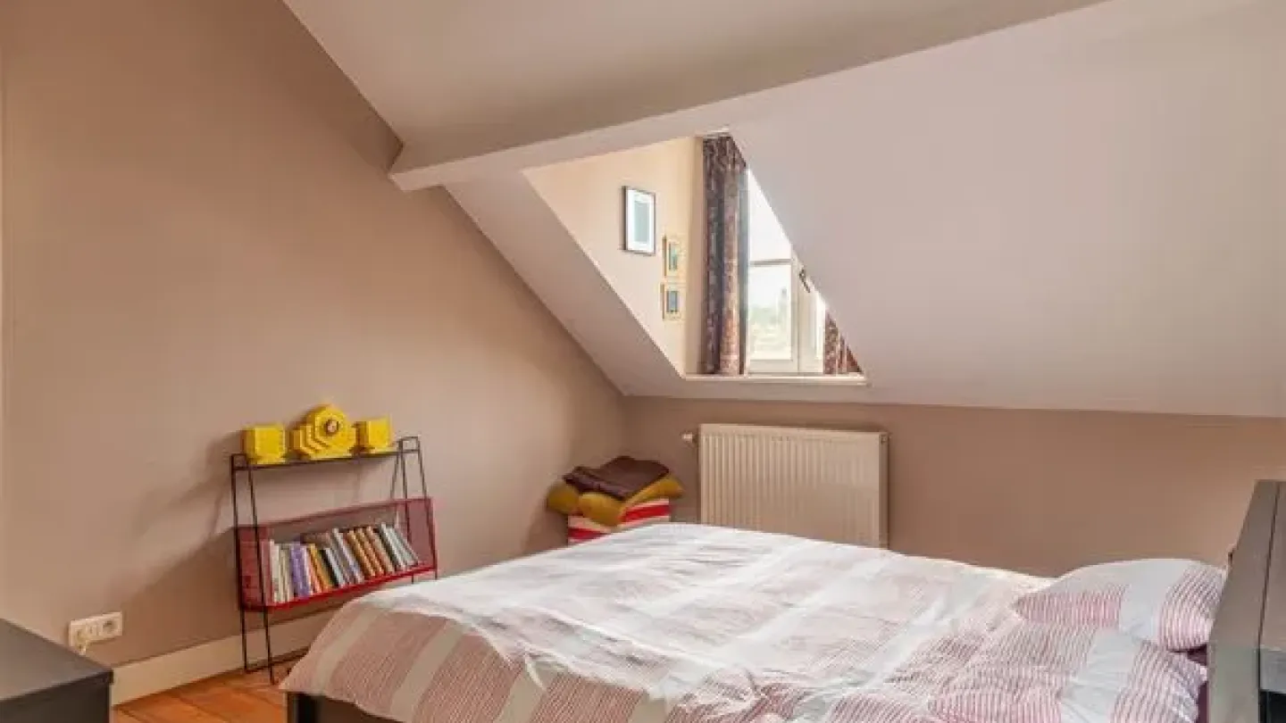 Uccle Border Townhouse: Four Bedrooms, Authentic Charm & Heritage. - Image 1