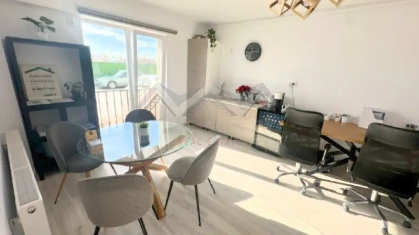 Modern Studio Apartment with Parking - Otopeni, Romania - Image 4