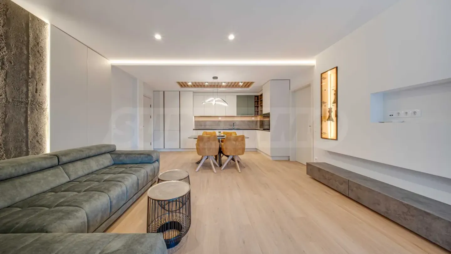 Luxurious 3-Bedroom Apartment in Sofia, RUHouse 2 - Image 2