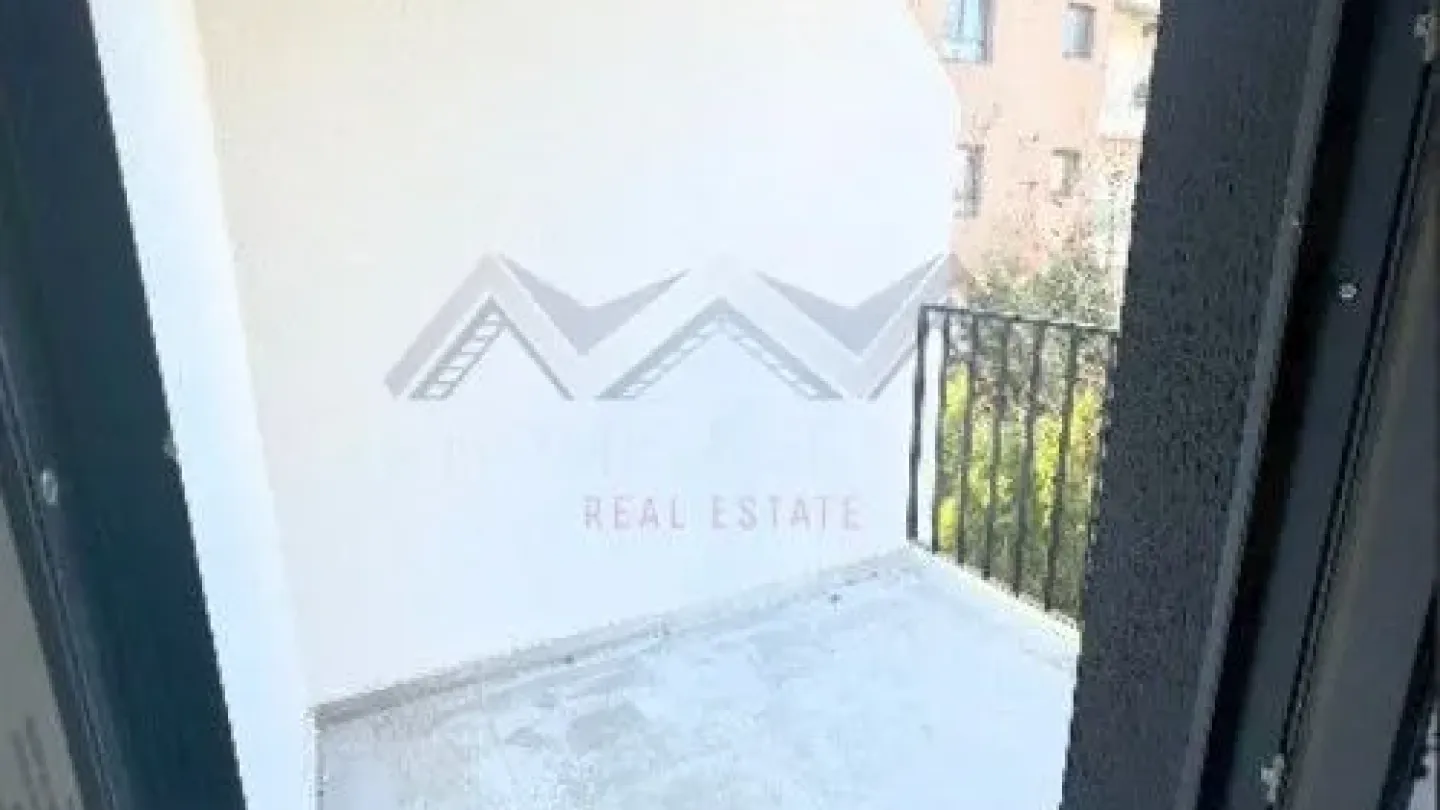 Stylish 2-Room Apartment in Otopeni City Center - New! - Image 5