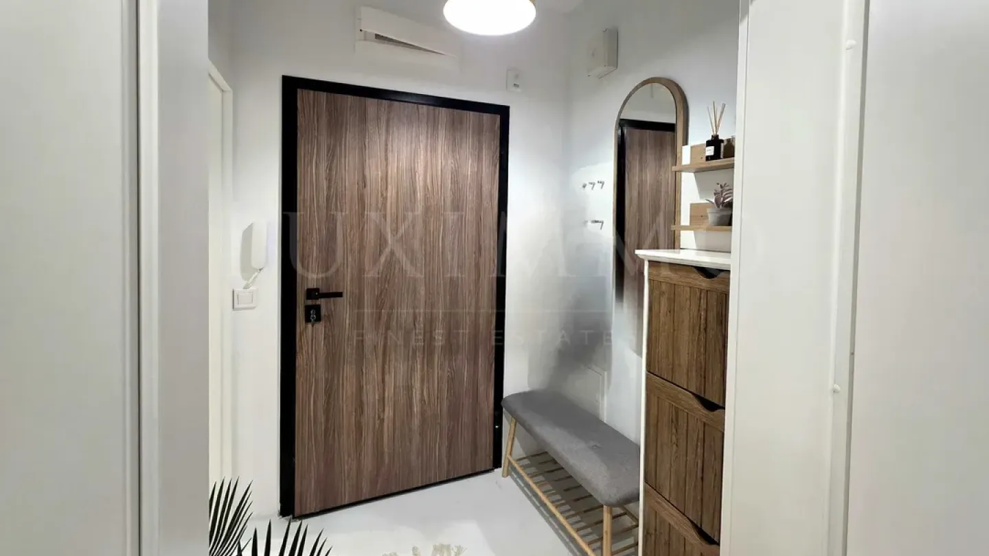 Stylish Designer Apartment in Sofia's Malinova Dolina District - Image 5