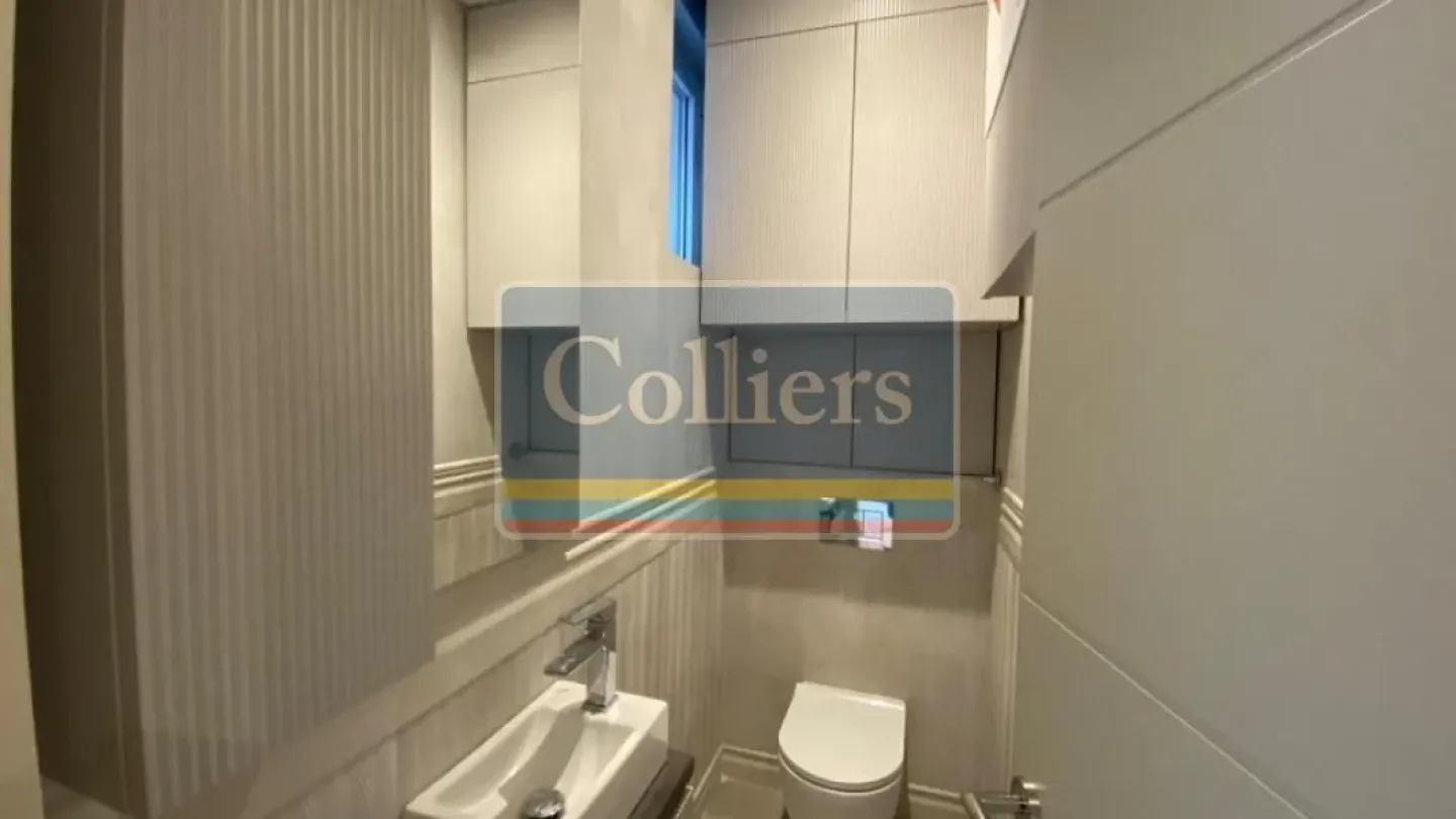 Spacious 4-Bedroom Apartment with Terrace in Belgrade, RS - Image 1