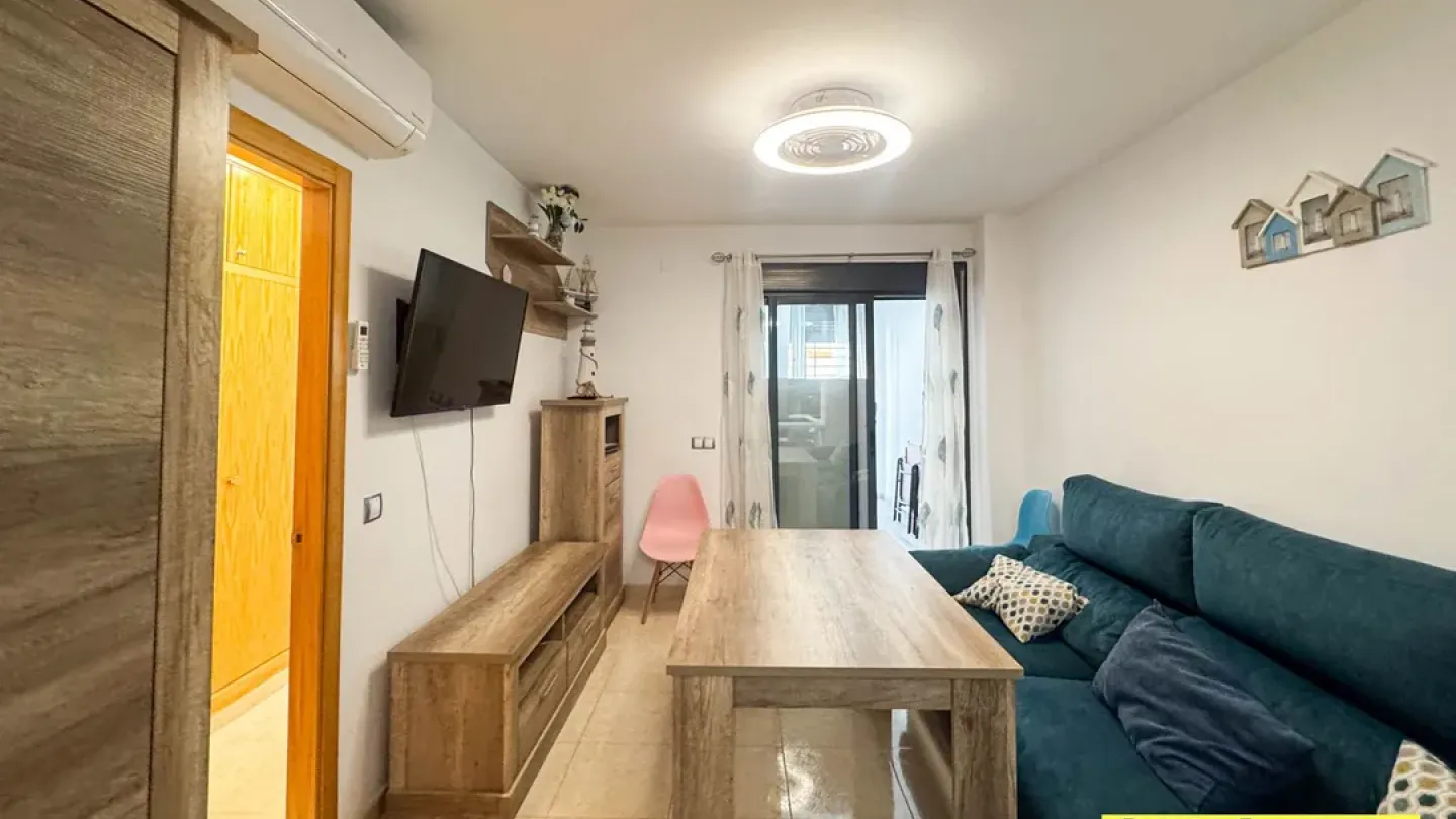 Spacious 2-Bedroom Apartment with Pool & Garage in La Envía Golf - Image 3