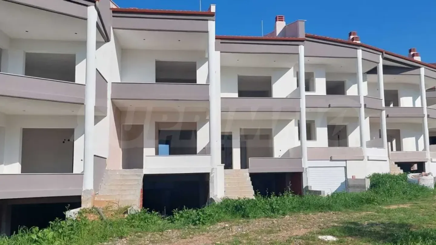 Spacious Four-Bedroom House in Nea Moudania, Close to the Sea - Image 2