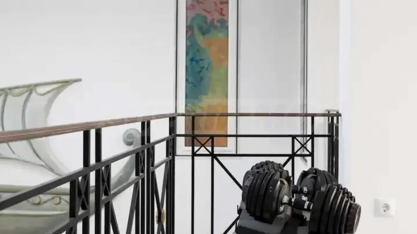 Luxury Coastal Estate Near Thessaloniki – 5 Bedrooms, Fully Furnished - Image 1