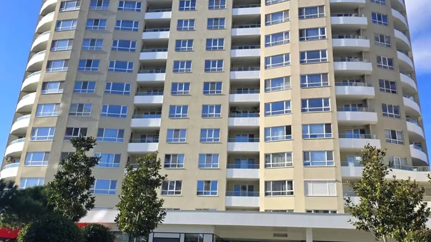 Spacious One-Bedroom Apartment in Central Park, Burgas – New Home! - Image 2