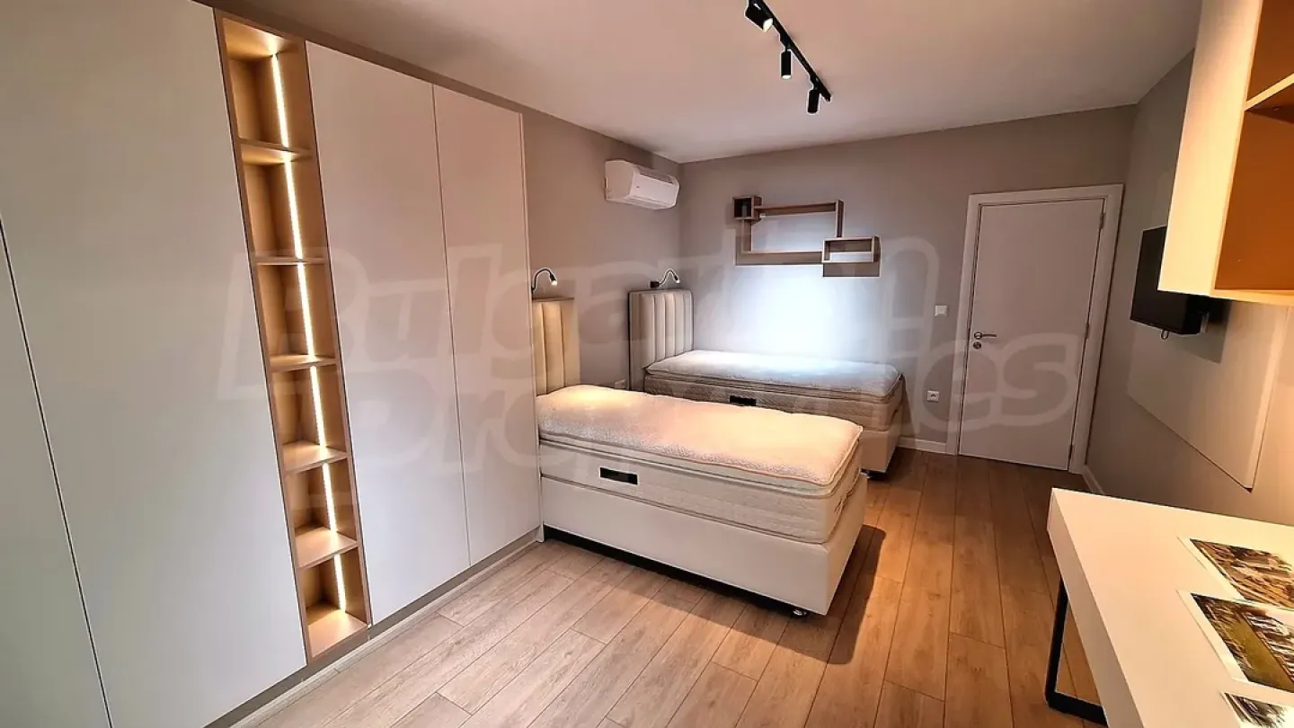 Spacious, Fully Furnished 2-Bedroom Apartment in Central Varna - Image 4