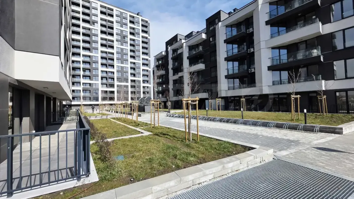 Spacious 3-Bedroom Apartment in Sofia Center - Image 4