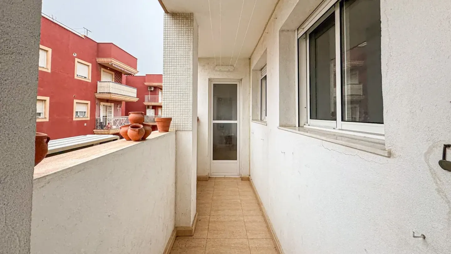 Spacious 2-Bedroom Apartment with Terrace and Garage in Huércal de Almería - Image 2