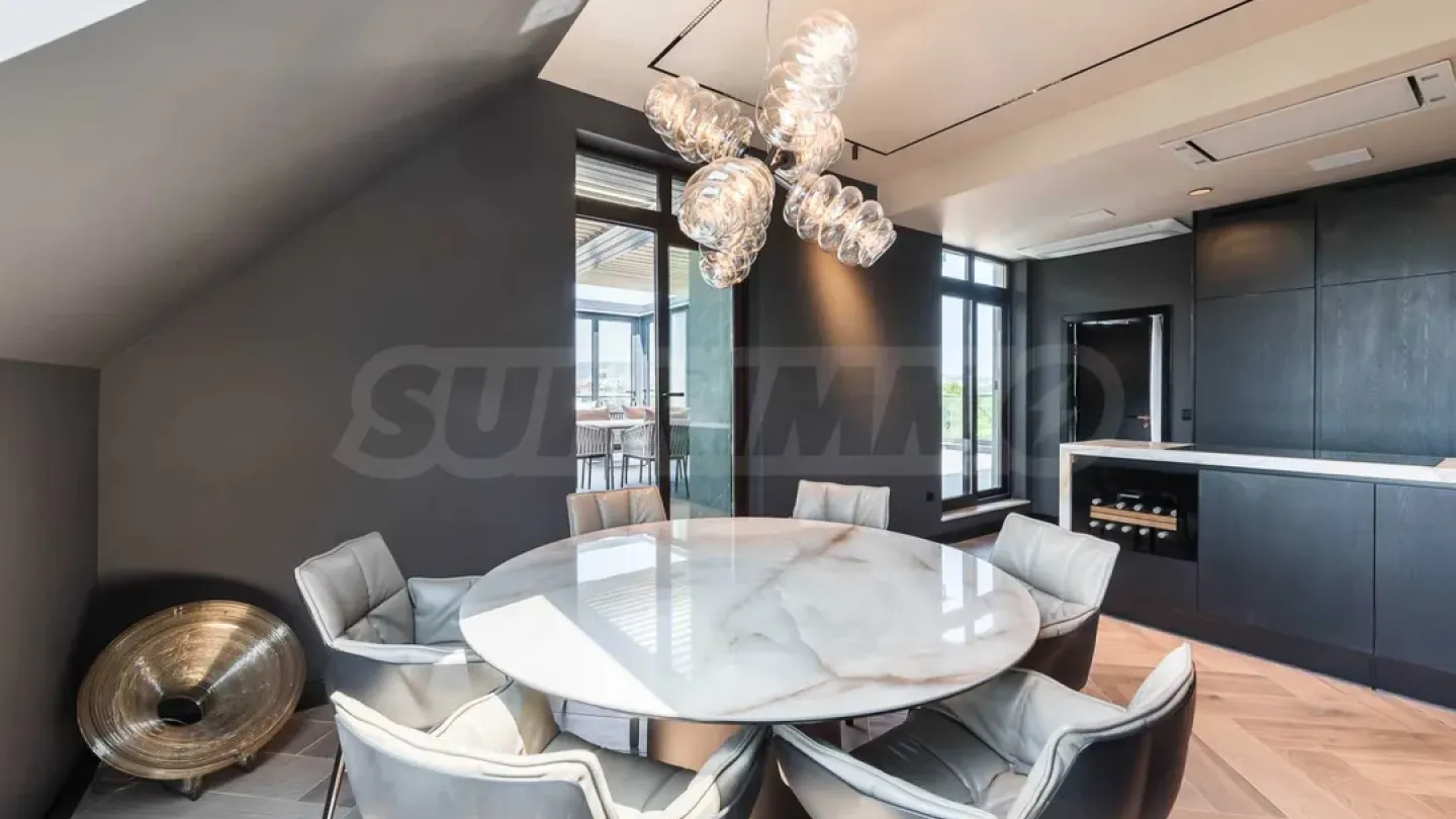 Luxury Penthouse w/ SPA - Varna Sea Views - Image 5
