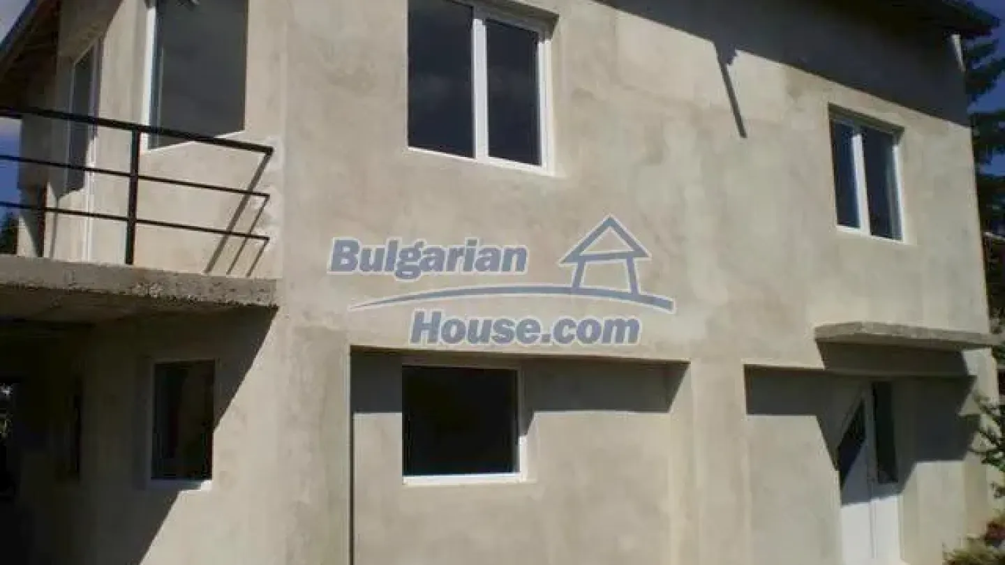 Spacious House with Garden Near Burgas – Sea & Countryside Retreat - Image 3