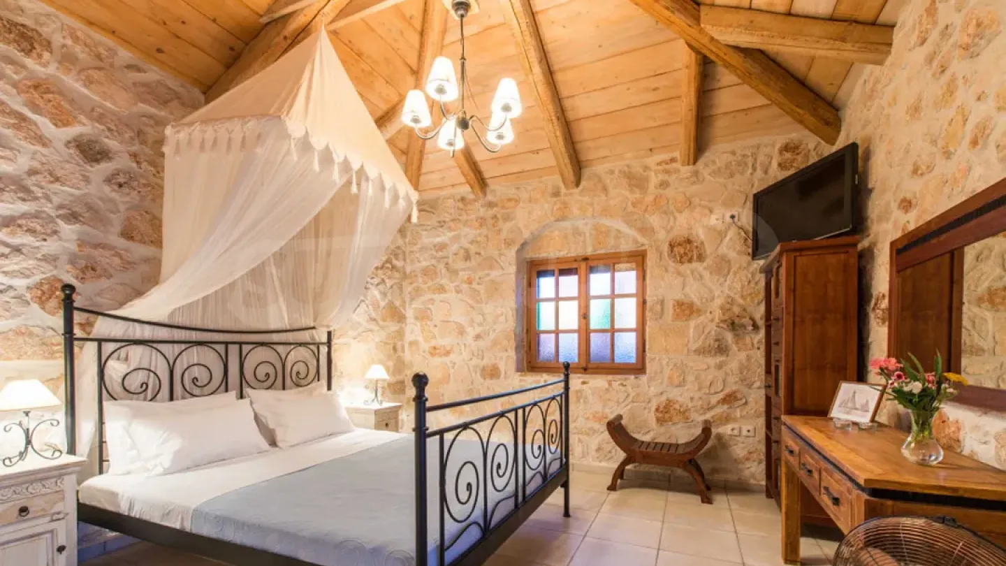 Luxury Zakynthos Estate: 6 Villas, Beachfront Paradise - Image 4