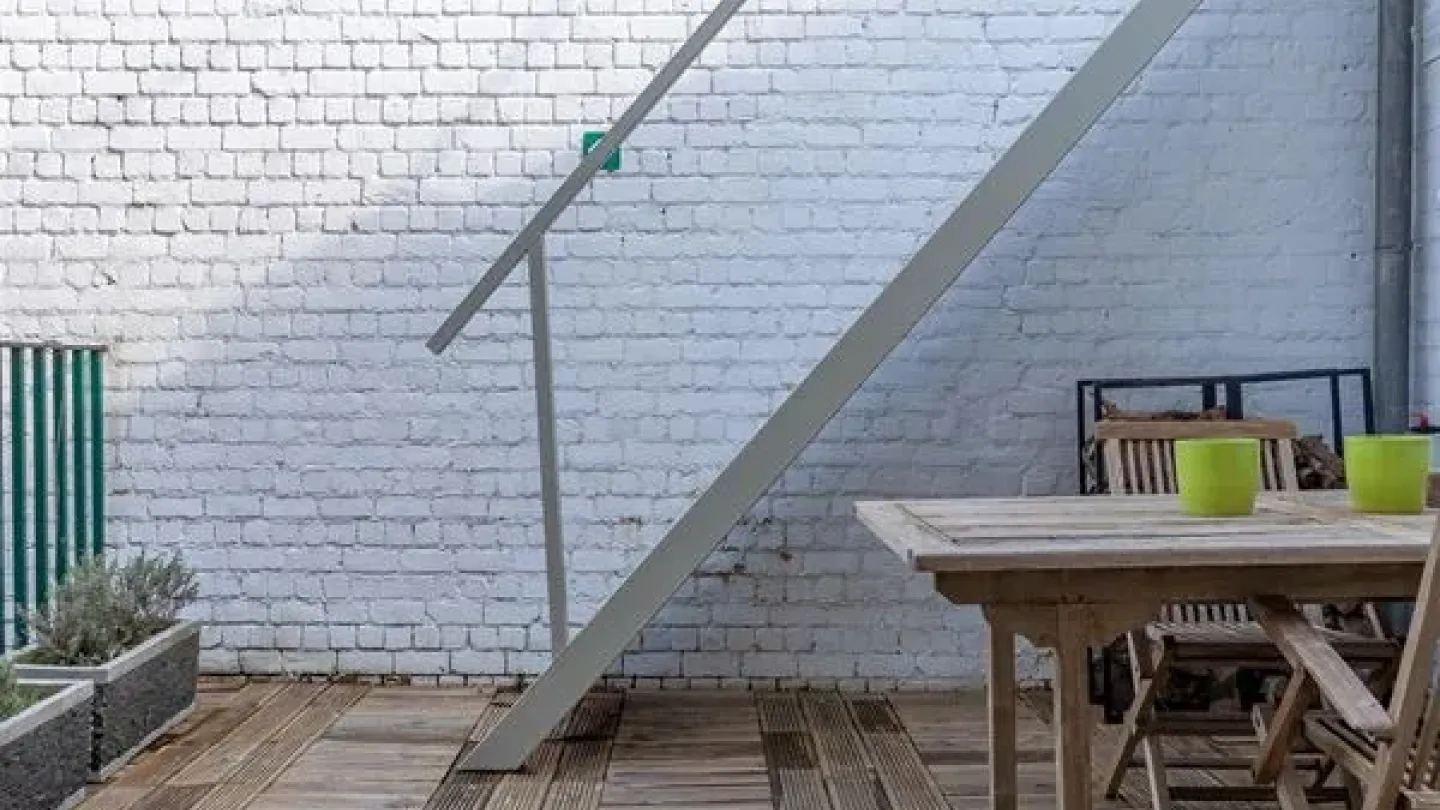 Spacious 4-Bedroom House with Rooftop & Parking in Ukkel - Image 1