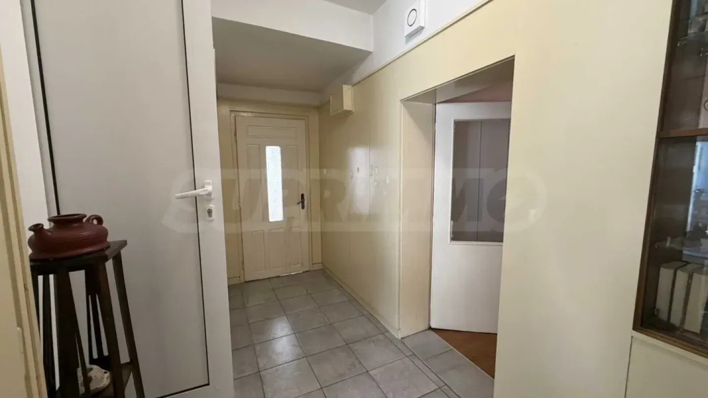 Spacious Fully Furnished Apartment in Plovdiv's "Kyuchuk Paris" - Image 4