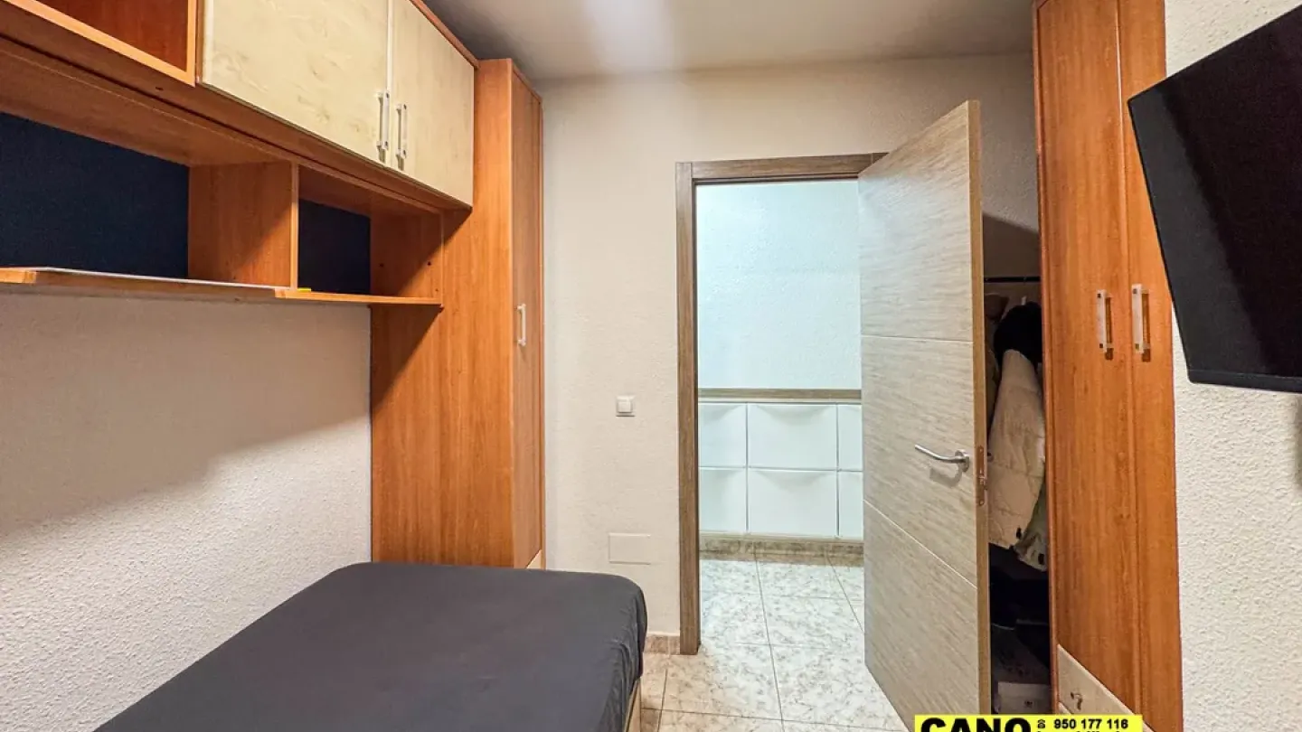 Spacious 3-Bedroom Apartment with Terrace in Central Aguadulce - Image 3