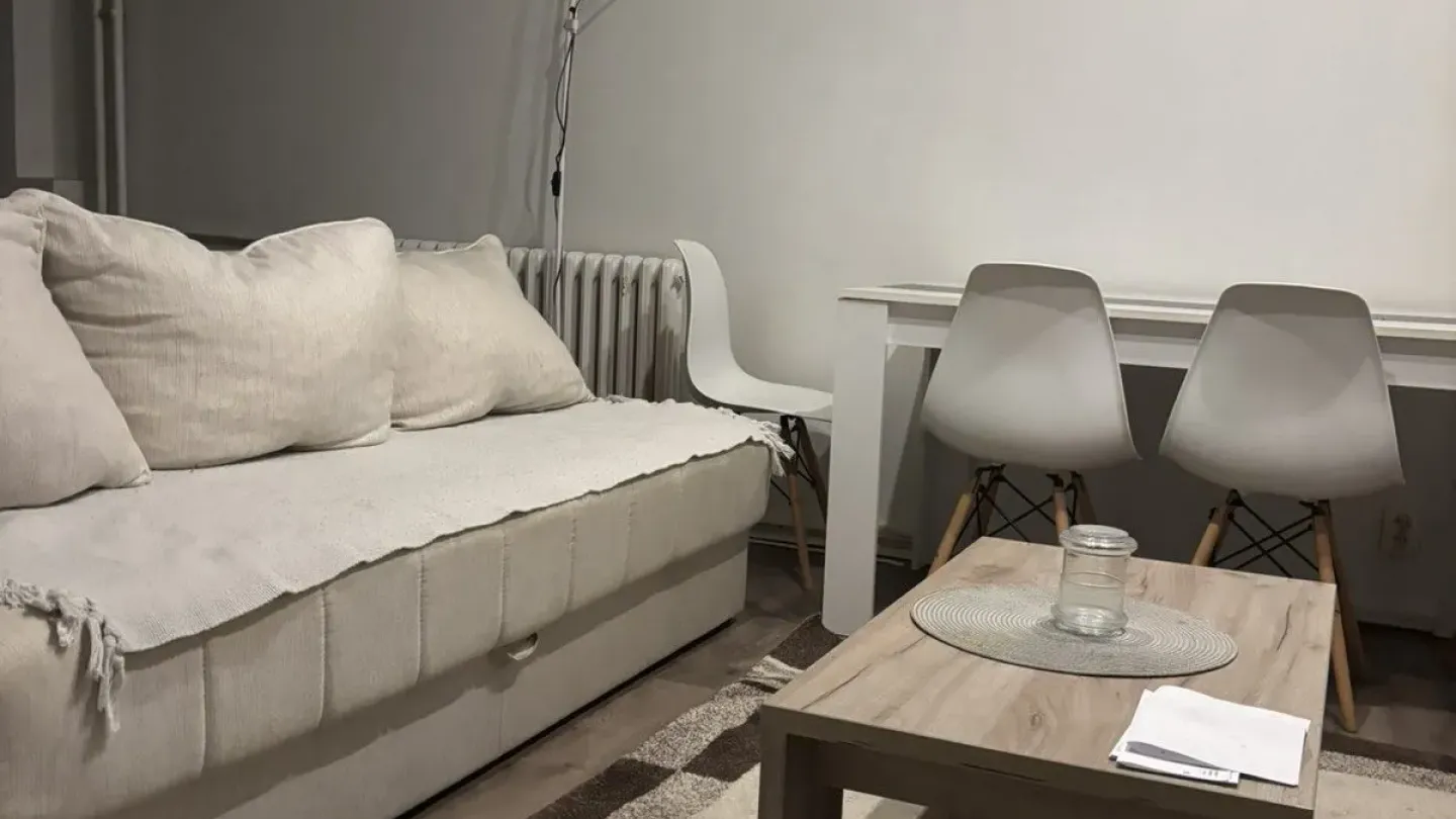 Spacious 3-Bedroom Apartment in Mirijevo, Belgrade - Ready to Move In - Image 1