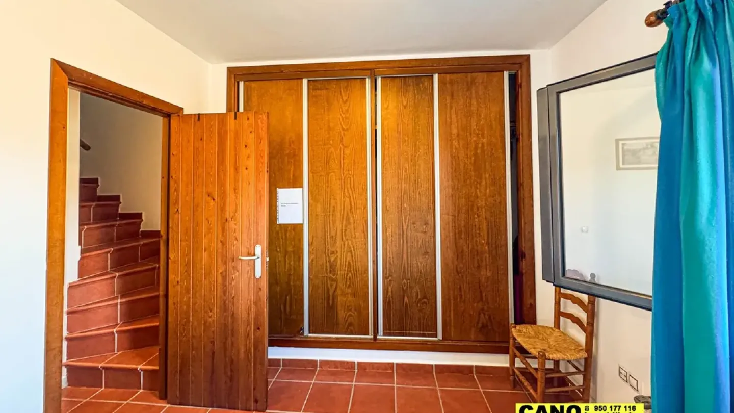 Spacious Triplex in Rodalquilar with Beach Access & Private Garage - Image 4