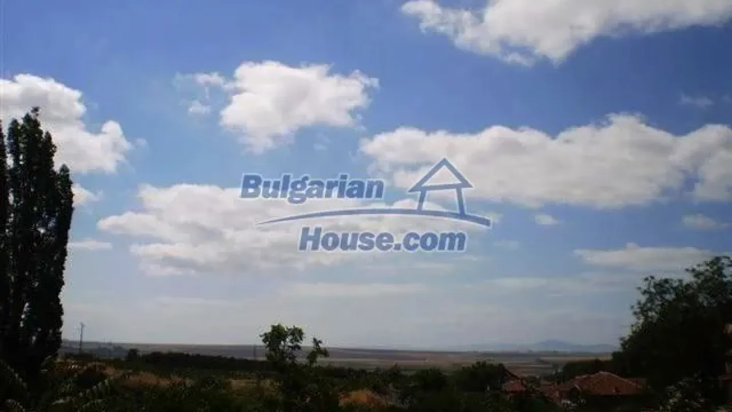 Spacious House with Garden Near Burgas – Sea & Countryside Retreat - Image 4