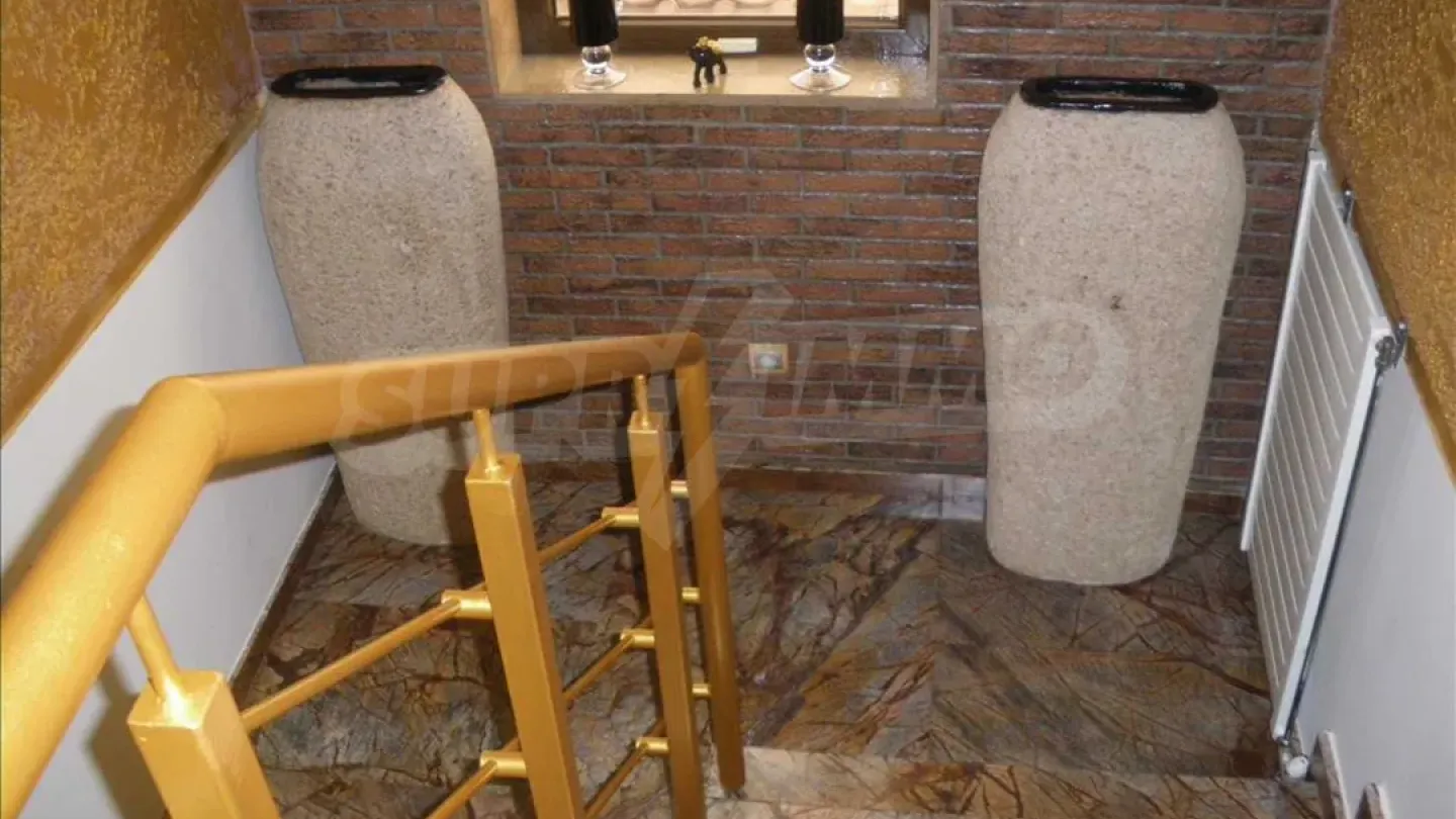 Spacious Fully Furnished Villa with Garden Near Thessaloniki, Greece - Image 4