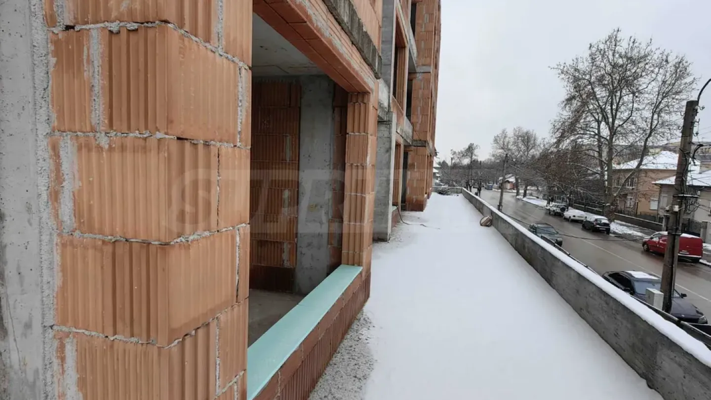 Spacious 3-Bedroom Apartment, Vidin, New Build - Image 3