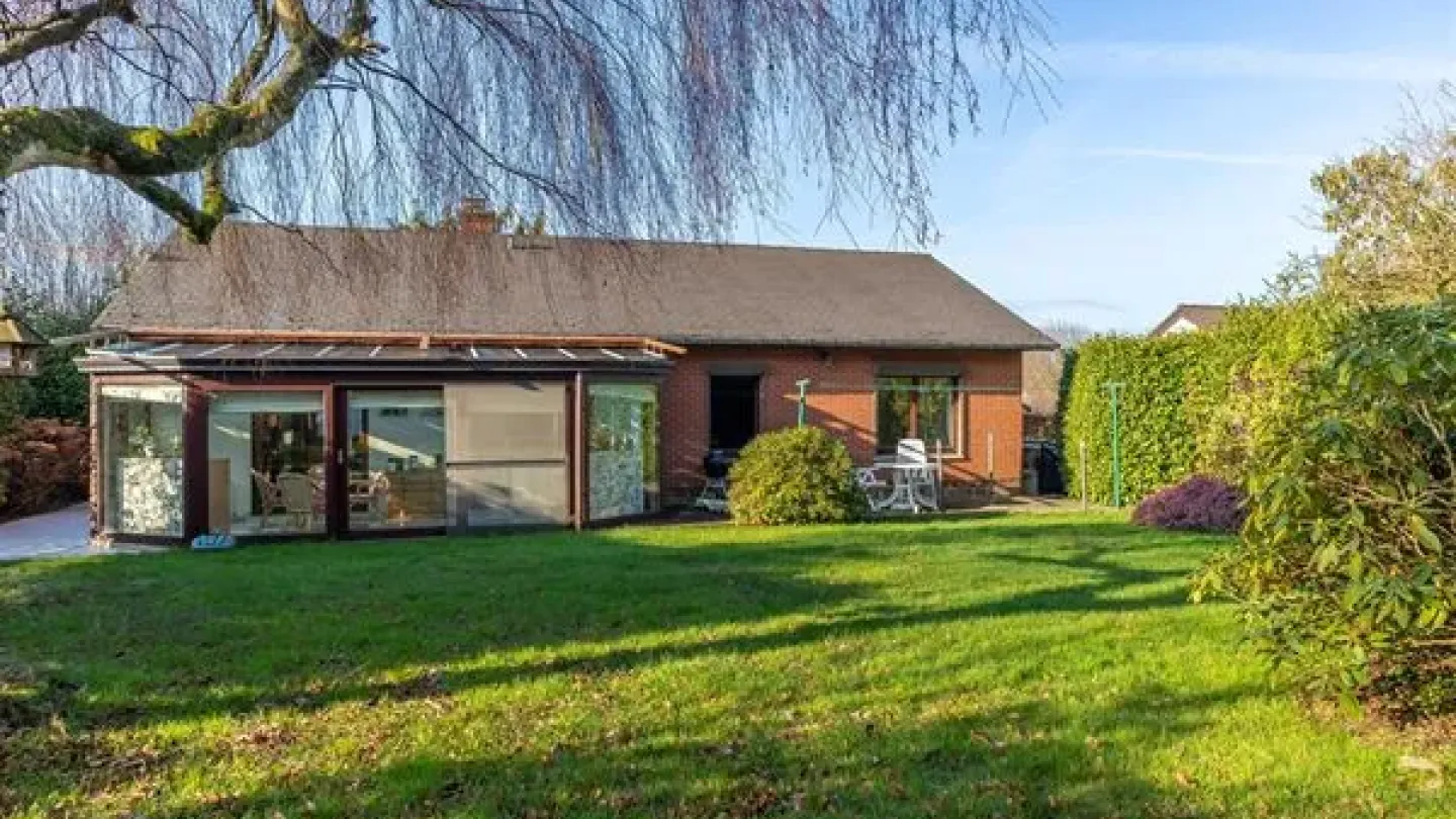 Charming Single-Storey Villa in Waterloo with No Overlooking Neighbors - Image 2