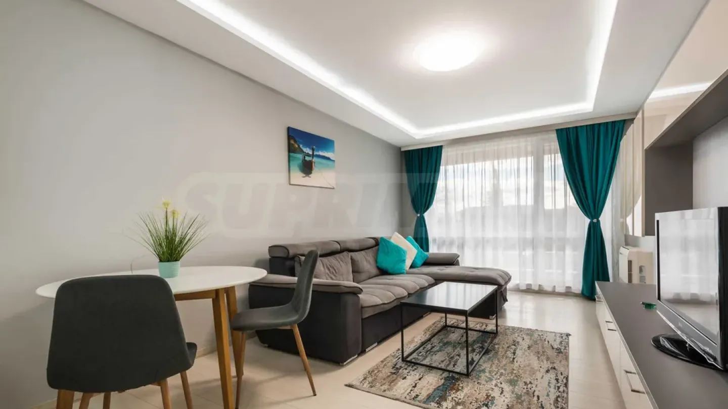 Stylish Varna Apartment Near the Sea - Furnished - Image 3