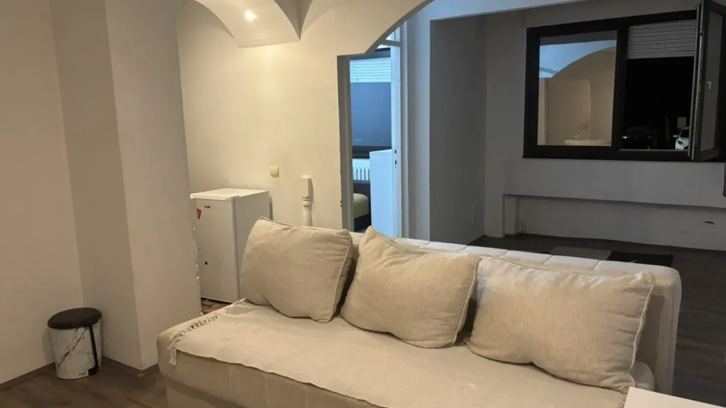 Spacious 3-Bedroom Apartment in Mirijevo, Belgrade - Ready to Move In - Image 5