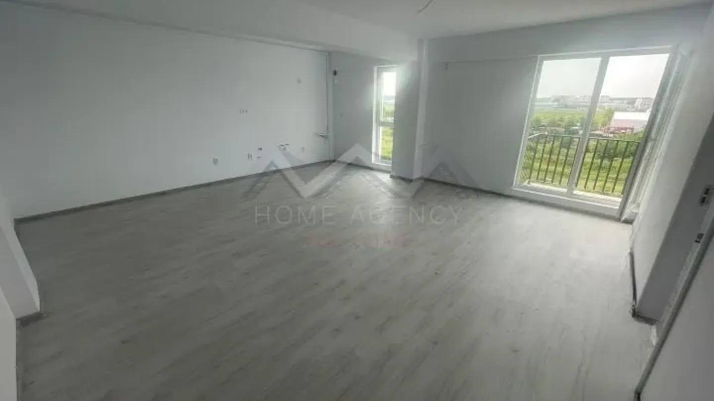 Spacious 3-Bedroom Apartment with Terrace - Otopeni, Romania - Image 3