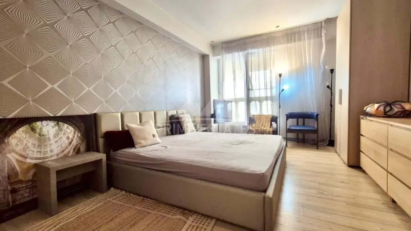 Spacious 3-Bedroom Apartment in Bucharest's Herastrau District - Image 4