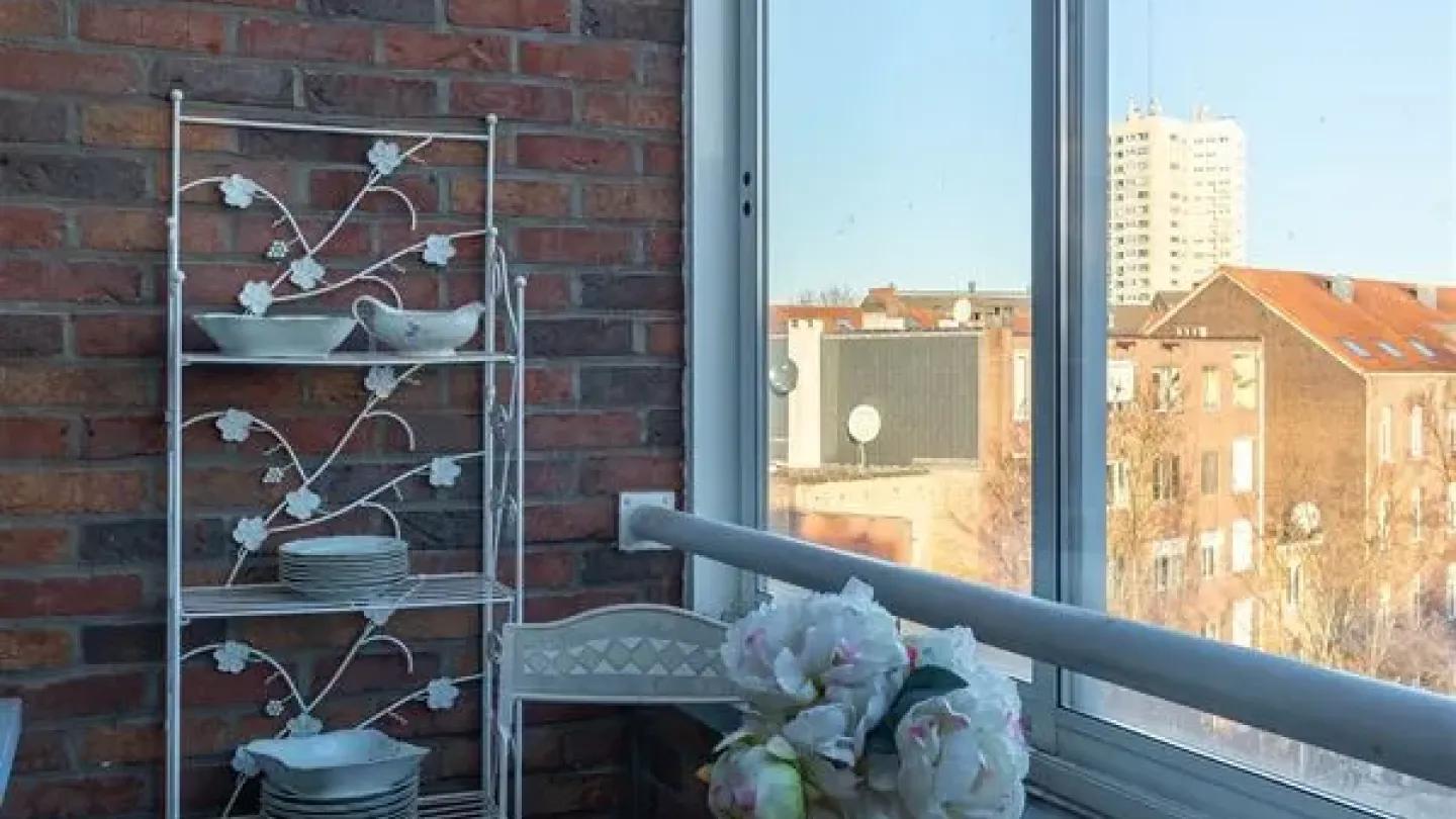 Charming Albert District Apartment with Terrace – 45m2 – Forest - Image 2