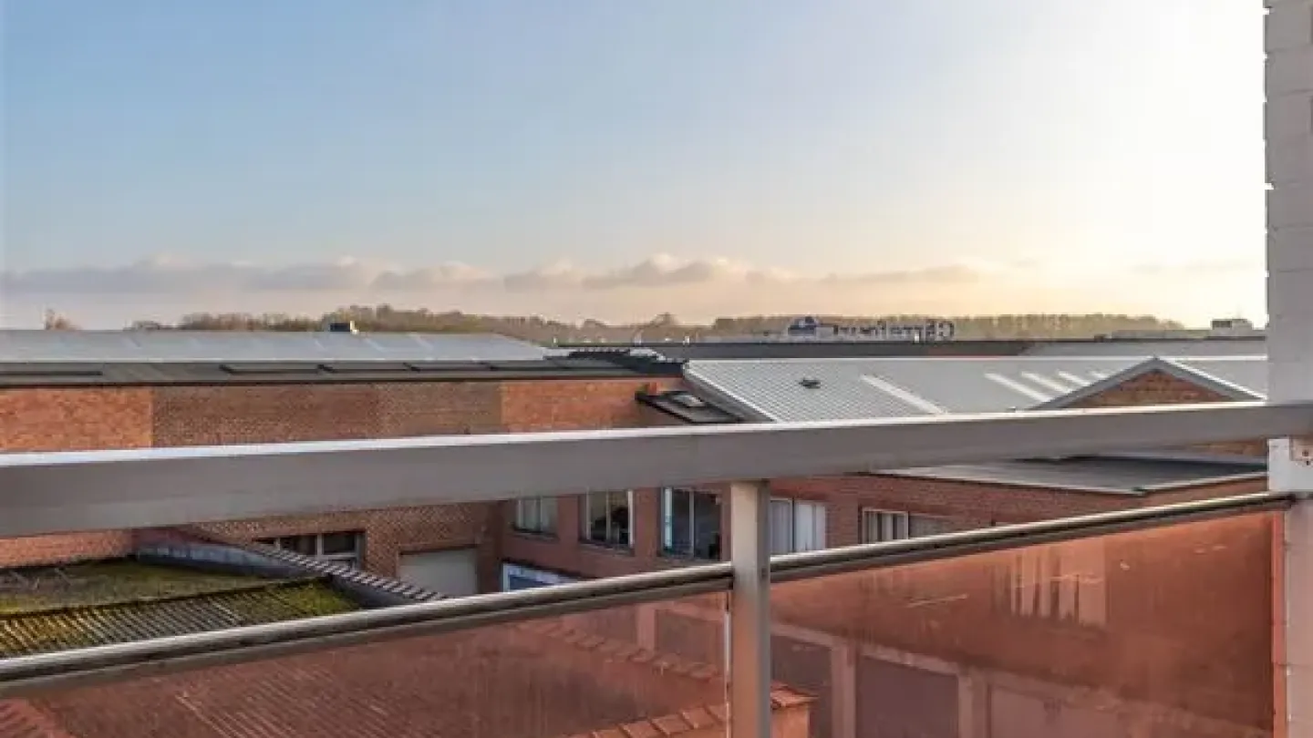 Spacious Turnkey 2-Bedroom Apartment in Drogenbos, Belgium - €280,000 - Image 3