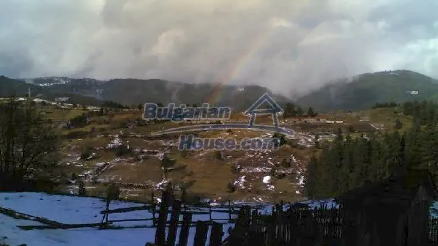 Spacious Rhodope Mountain House with Stunning Views for Sale - Image 1