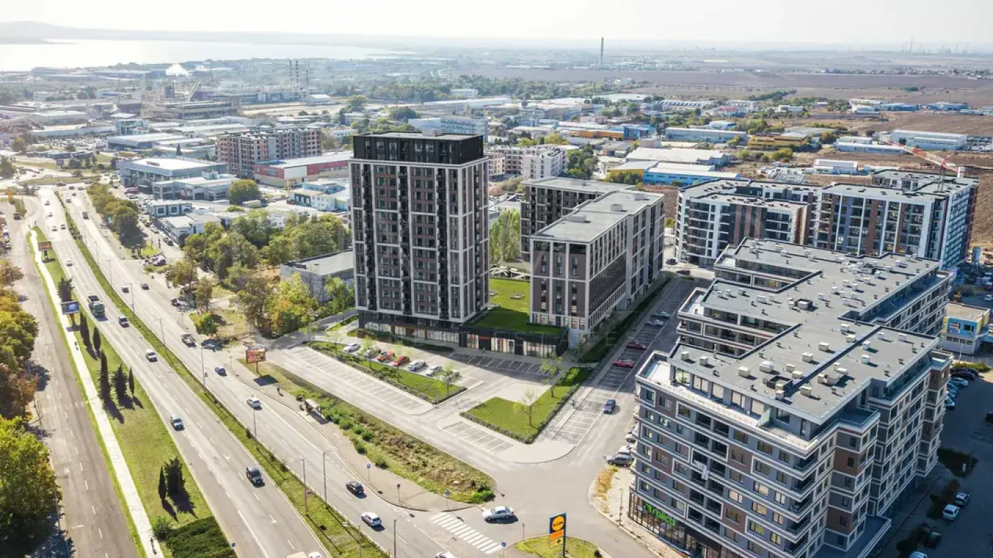 Spacious 3-Bedroom Apartment in Modern Burgas Complex - Image 4