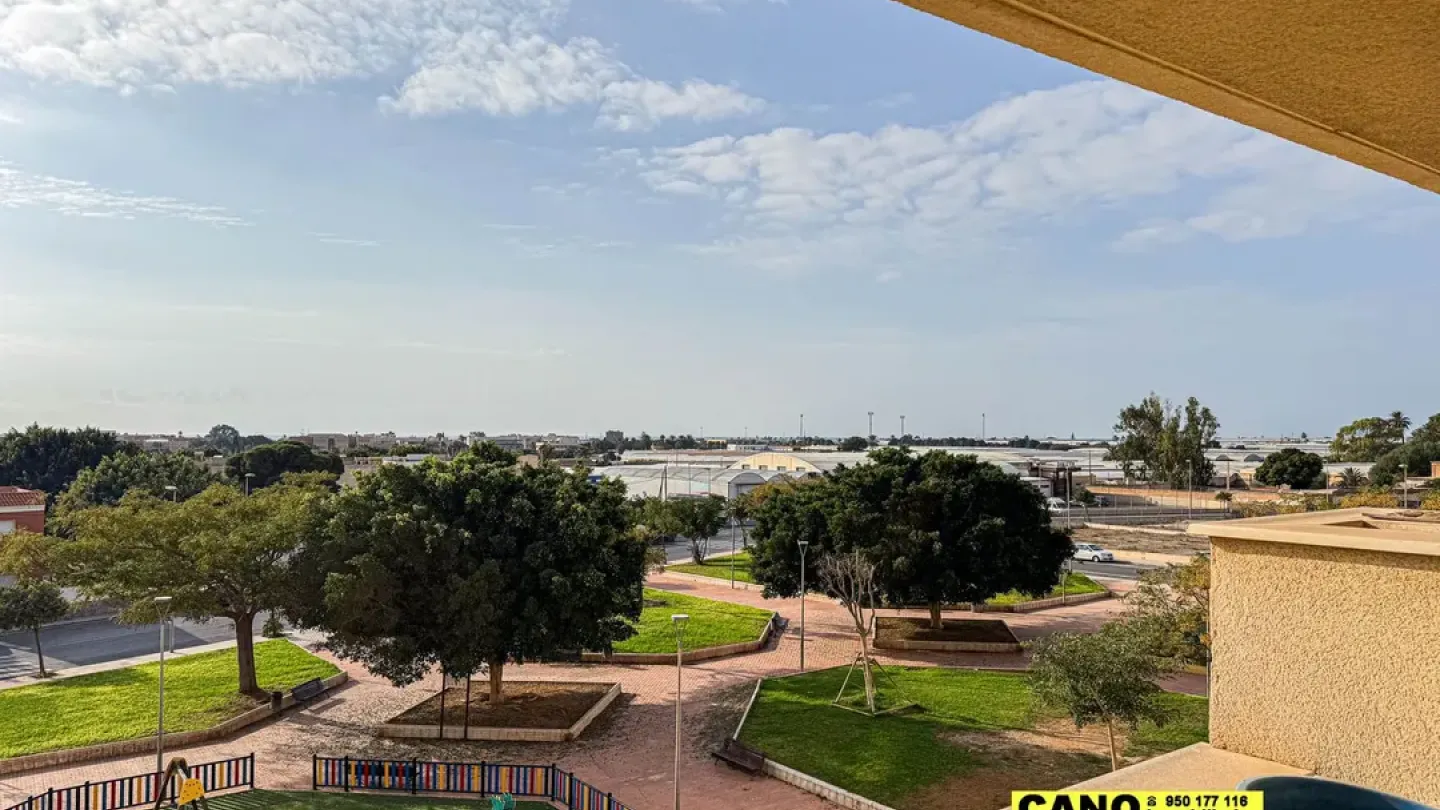Bright 1-Bedroom Apartment with Garage in Almería, Spain (2008) - Image 5