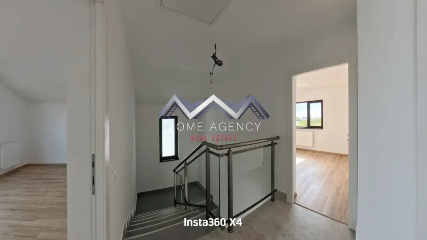 Spacious Family Home in Balotești with Garden - Image 4