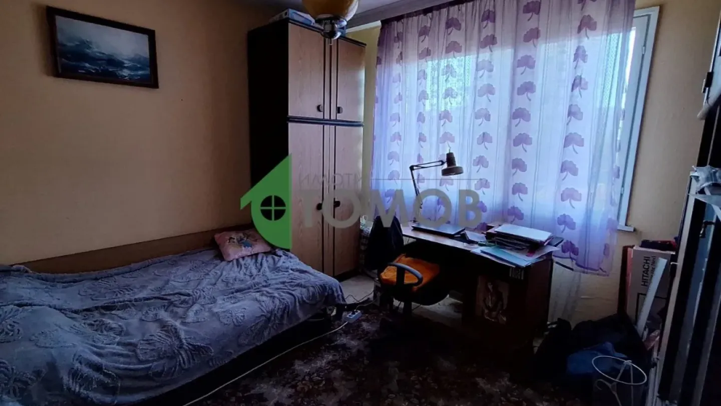 Spacious Three-Bedroom Apartment in Slavyanov, Stara Zagora - €92,000 - Image 4