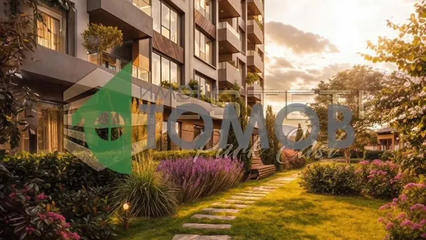 Spacious 3-Bedroom Apartment with Private Courtyard in Stara Zagora - Image 2